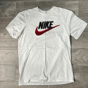 Nike tshirt